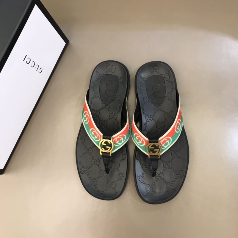 G*u*i slippers